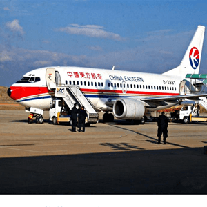 美兰机场空运航空快运业稳步发展的原因是什么？